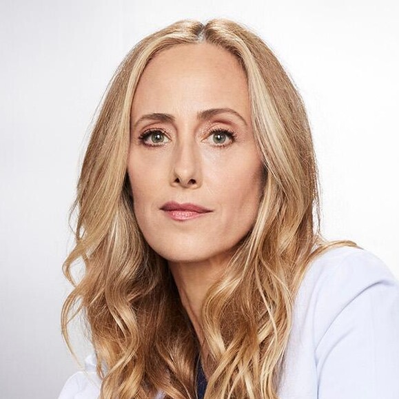 Kim Raver